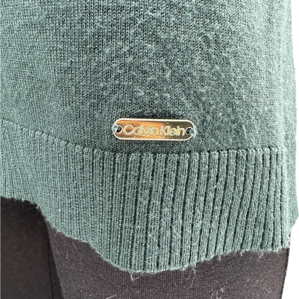 Calvin Klein women green long sleeve crewneck sweater size M